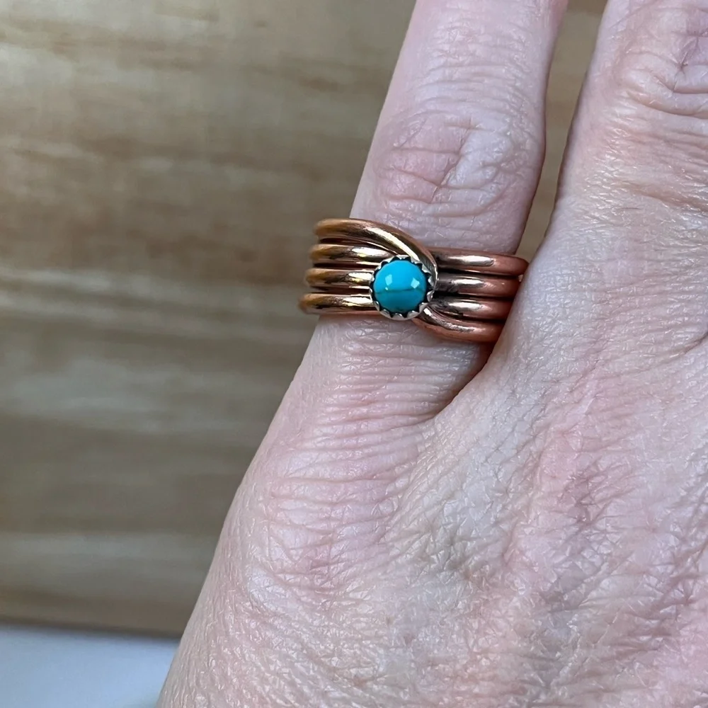 Navajo Handmade By Yolanda Skeets Coiled Copper and Turquoise Ring Size 6